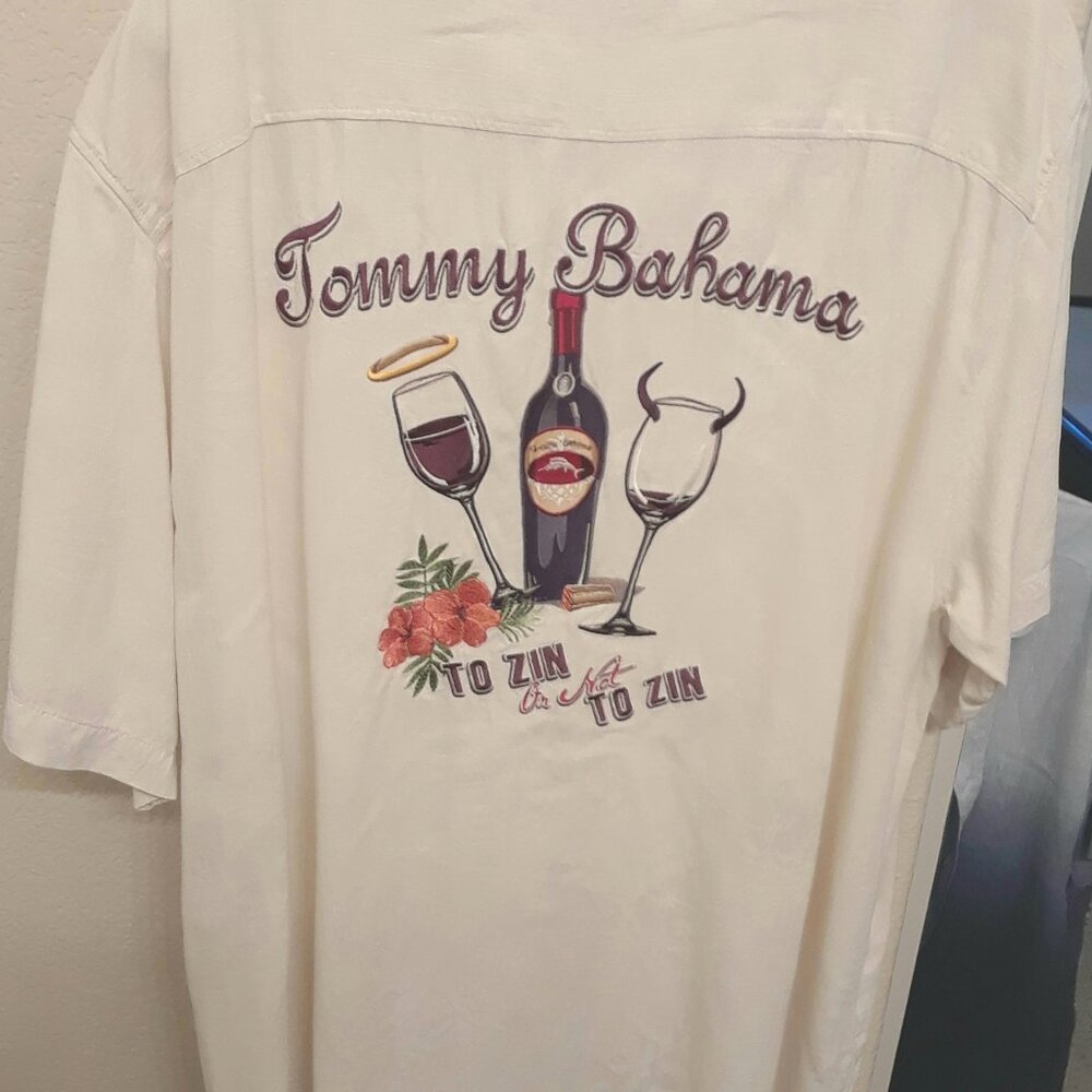 Tommy Bahama Silk Mens "To Zin or not to Zin" Shirt- Size Large- Gently Worn